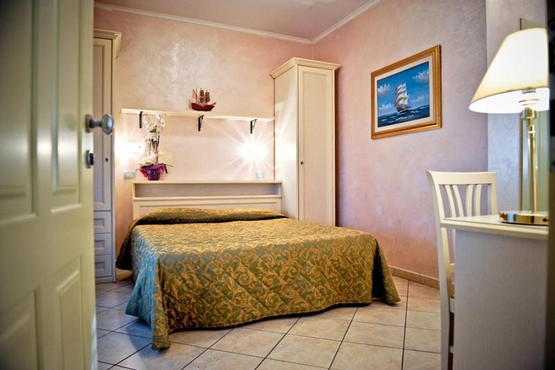 Hotel Residence Veliero Riccione Ruang foto
