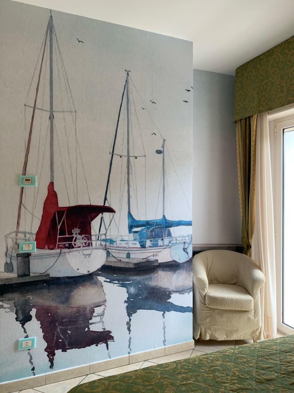 Hotel Residence Veliero Riccione Bagian luar foto